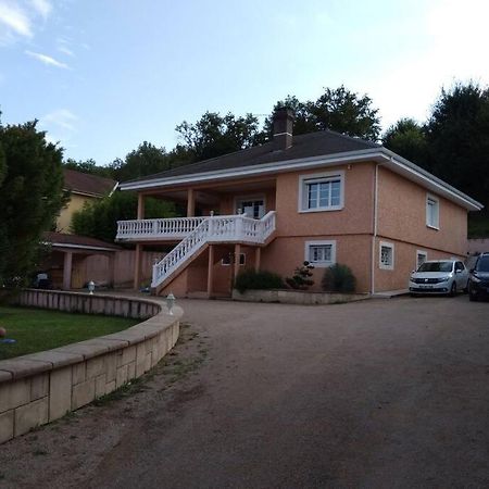 Comme A La Maison ! Chavanoz Kültér fotó